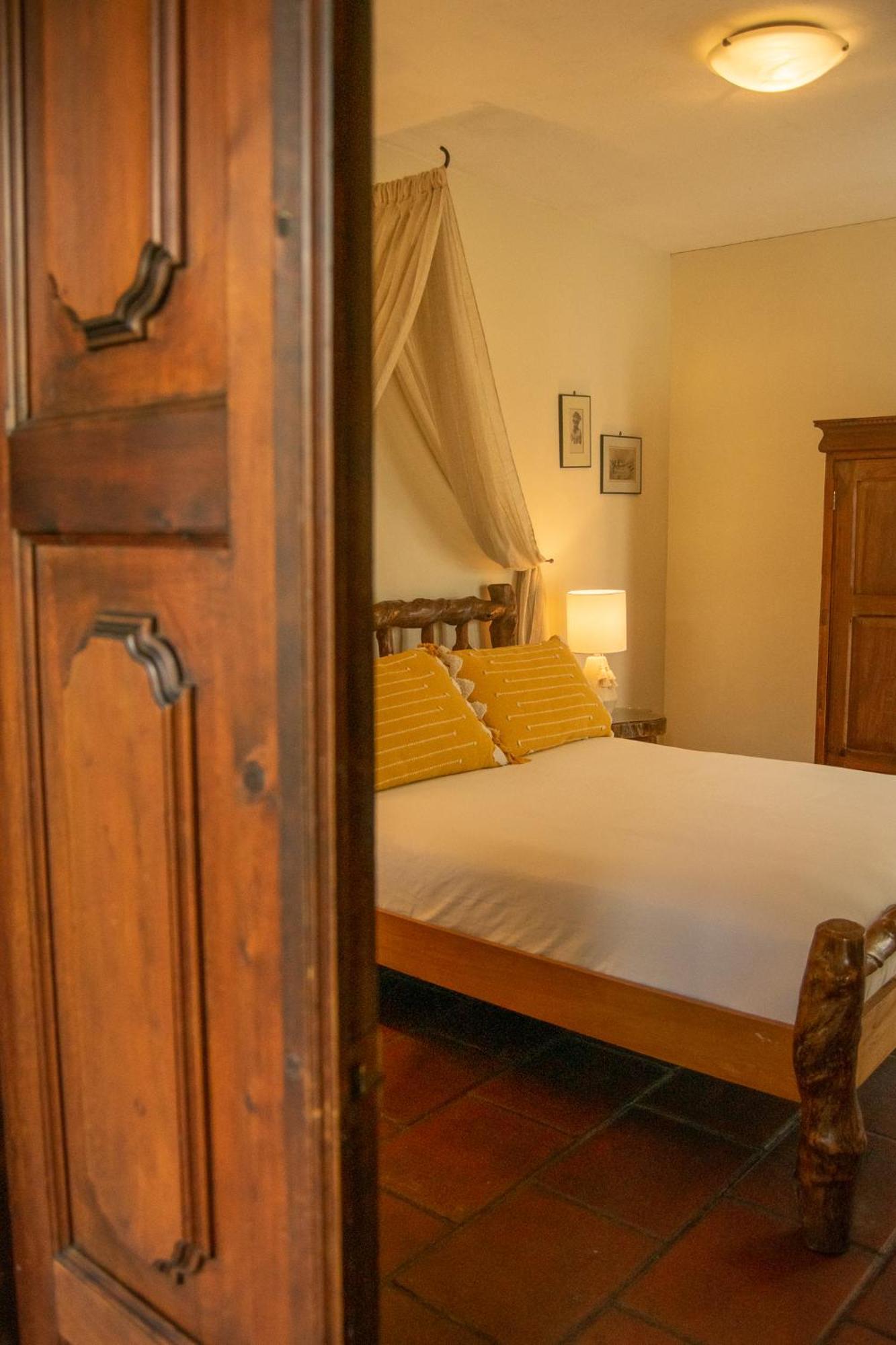 Hotel La Villa Serena Antigua Habitación foto